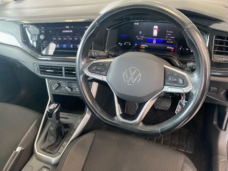 2025-Volkswagen-Polo-10-TSI-Life-Auto-DSG_7