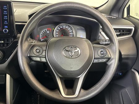 2023-Toyota-Corolla-Cross-18-XI_11