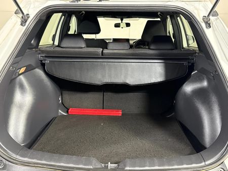 2023-Toyota-Corolla-Cross-18-XI_13