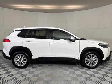2023-Toyota-Corolla-Cross-18-XI_16