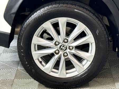 2023-Toyota-Corolla-Cross-18-XI_7