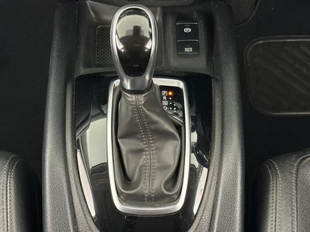 2022-Nissan-X-Trail-25-Tekna-4x4-Auto-7-seat_9