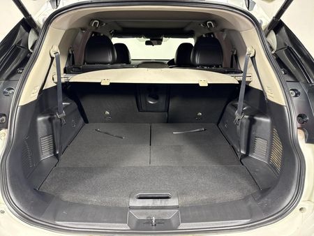 2022-Nissan-X-Trail-25-Tekna-4x4-Auto-7-seat_12