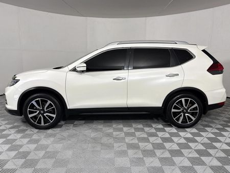 2022-Nissan-X-Trail-25-Tekna-4x4-Auto-7-seat_17