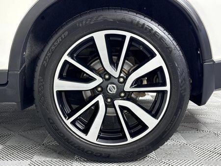 2022-Nissan-X-Trail-25-Tekna-4x4-Auto-7-seat_5