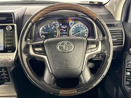 2018-Toyota-Land-Cruiser-Prado-30-D-VX-L-Auto_12