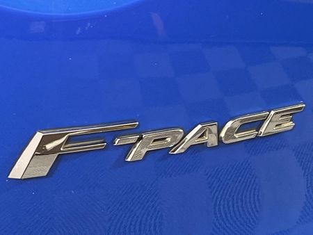2019-Jaguar-F-Pace-50-V8-SVR_11