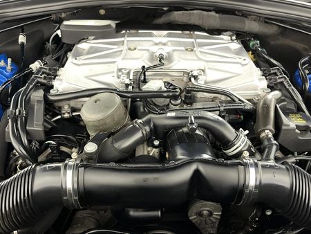 2019-Jaguar-F-Pace-50-V8-SVR_15
