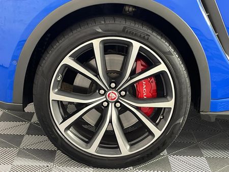 2019-Jaguar-F-Pace-50-V8-SVR_4