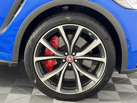 2019-Jaguar-F-Pace-50-V8-SVR_5