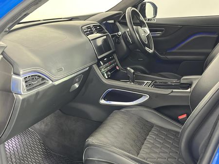 2019-Jaguar-F-Pace-50-V8-SVR_8
