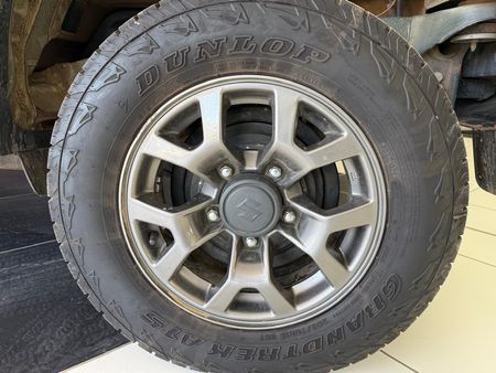 2022-Suzuki-Jimny-15-GLX_11
