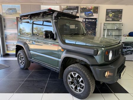 2022-Suzuki-Jimny-15-GLX_2