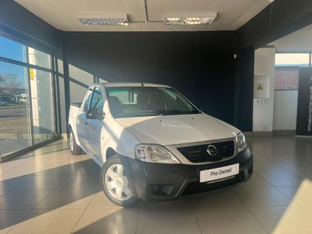 2023-Nissan-NP200-16-AC-Safety-Pack_0