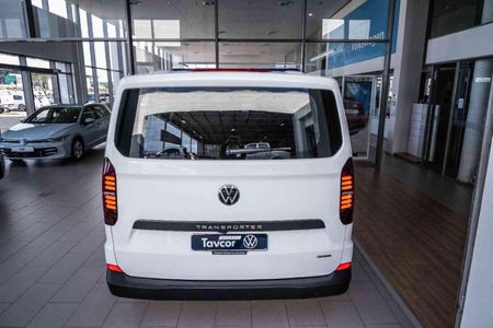 2026-Volkswagen-Transporter-Crew-Bus-20TDI-Lwb-Auto-4Mot-125kw-8-Seat_9