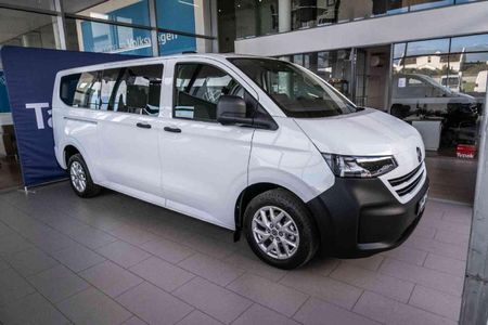 2026-Volkswagen-Transporter-Crew-Bus-20TDI-Lwb-Auto-4Mot-125kw-8-Seat_11
