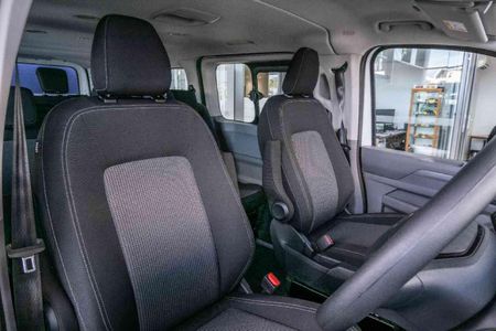 2026-Volkswagen-Transporter-Crew-Bus-20TDI-Lwb-Auto-4Mot-125kw-8-Seat_18