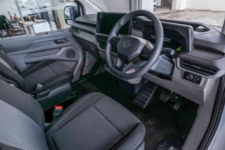 2026-Volkswagen-Transporter-Crew-Bus-20TDI-Lwb-Auto-4Mot-125kw-8-Seat_20
