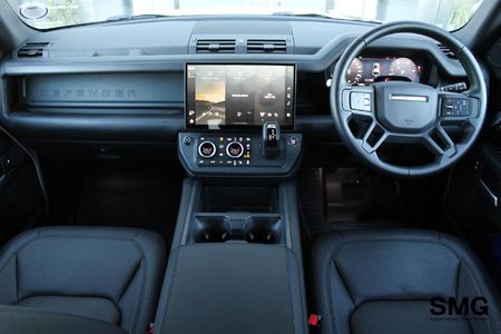 2026-Land-Rover-Defender-110-30D-HSE-X-Dynamic-D350_11