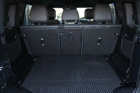 2026-Land-Rover-Defender-110-30D-HSE-X-Dynamic-D350_14