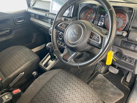 2024-Suzuki-Jimny-15-GLX-Auto_7