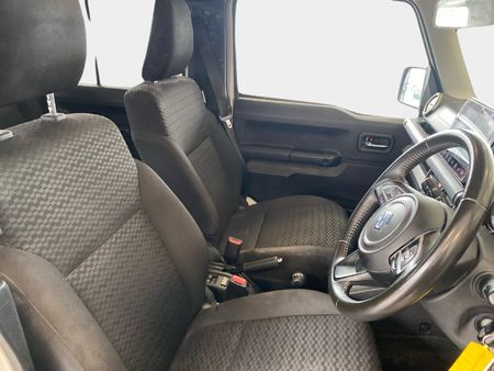 2024-Suzuki-Jimny-15-GLX-Auto_8