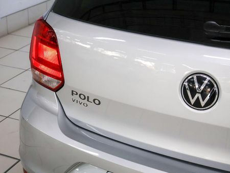 2024-Volkswagen-Polo-Vivo-16-Comfortline-Auto-5-dr_11
