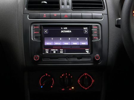 2024-Volkswagen-Polo-Vivo-16-Comfortline-Auto-5-dr_25