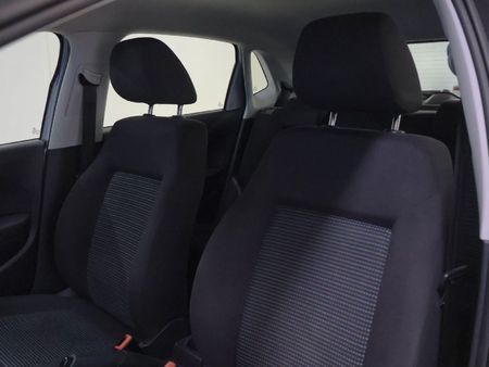 2024-Volkswagen-Polo-Vivo-16-Comfortline-Auto-5-dr_26