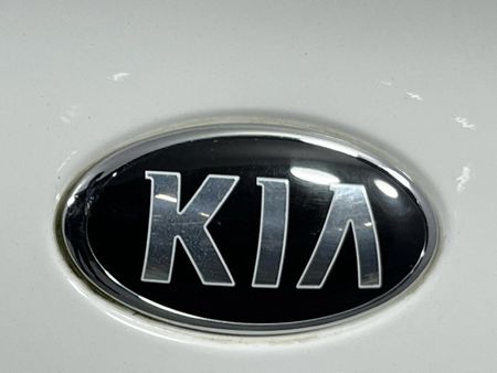 2012-Kia-Rio-14-Sedan_11