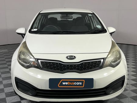 2012-Kia-Rio-14-Sedan_14