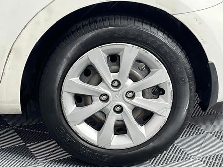 2012-Kia-Rio-14-Sedan_6