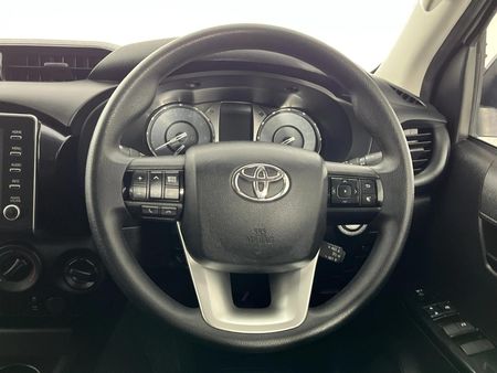 2022-Toyota-Hilux-24-GD-6-Raider-4x4-Auto-Double-Cab_11