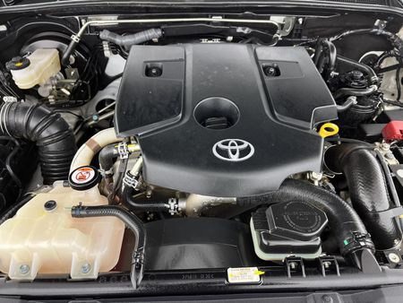2022-Toyota-Hilux-24-GD-6-Raider-4x4-Auto-Double-Cab_13