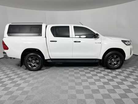 2022-Toyota-Hilux-24-GD-6-Raider-4x4-Auto-Double-Cab_17