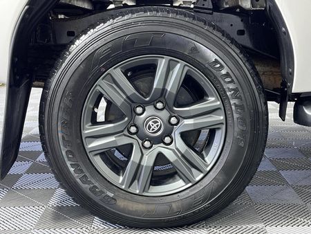 2022-Toyota-Hilux-24-GD-6-Raider-4x4-Auto-Double-Cab_7