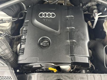 2012-Audi-Q5-20-TFSI-quattro-Auto_13