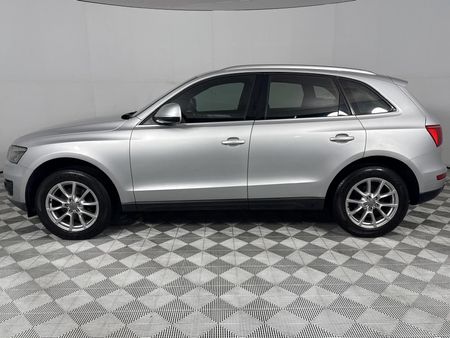 2012-Audi-Q5-20-TFSI-quattro-Auto_19