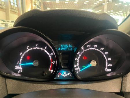 2017-Ford-Fiesta-14-Ambiente-5-dr_10