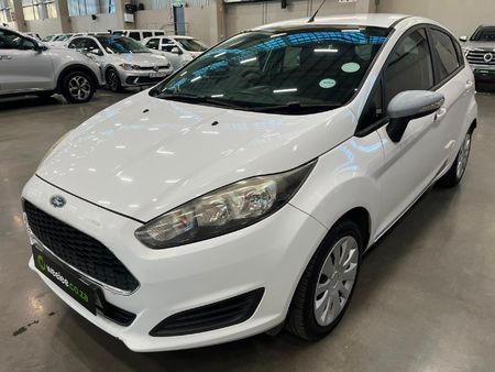 2017-Ford-Fiesta-14-Ambiente-5-dr_6