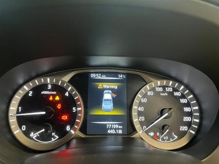 2019-Nissan-Navara-23D-LE-Double-Cab_10