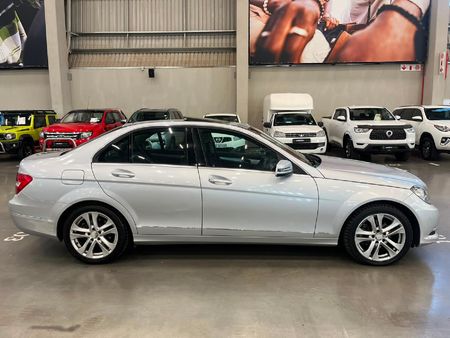 2013-Mercedes-Benz-C-Class-C-200-CDi-Classic-Auto_1