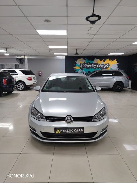 2013-Volkswagen-Golf-VII-14-TSI-Comfortline-Auto_1