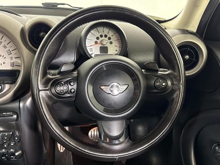 2012-MINI-Countryman-Cooper-S-Auto_10