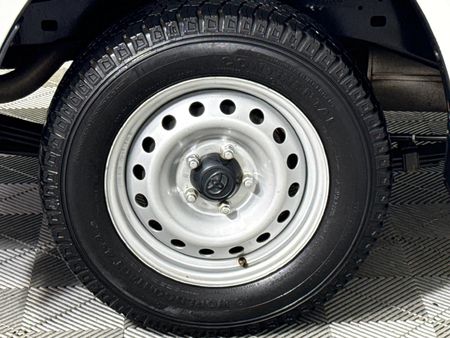 2023-Toyota-Hilux-24-GD-Single-Cab_5