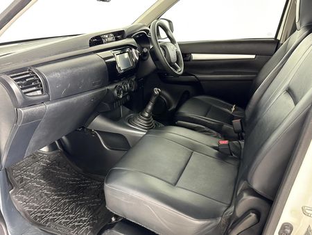 2023-Toyota-Hilux-24-GD-Single-Cab_6
