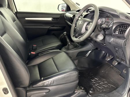 2023-Toyota-Hilux-24-GD-Single-Cab_7