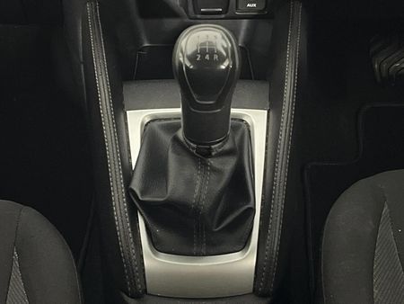 2018-Nissan-Micra-900T-Visia_7