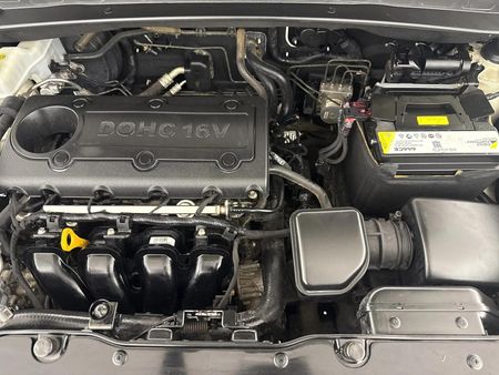 2010-Hyundai-ix35-20-GLS-Executive_13