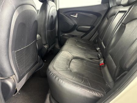 2010-Hyundai-ix35-20-GLS-Executive_3
